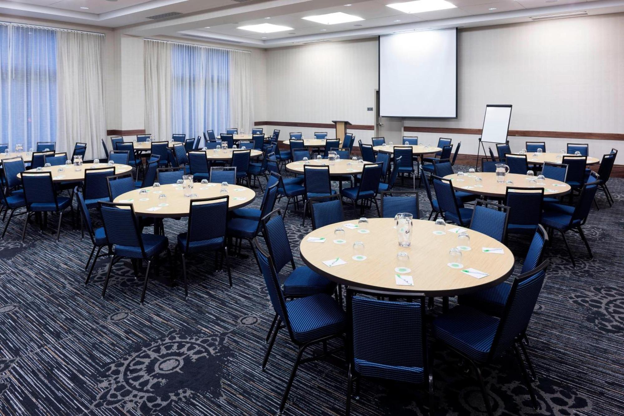 Residence Inn By Marriott Richmond Downtown Екстер'єр фото