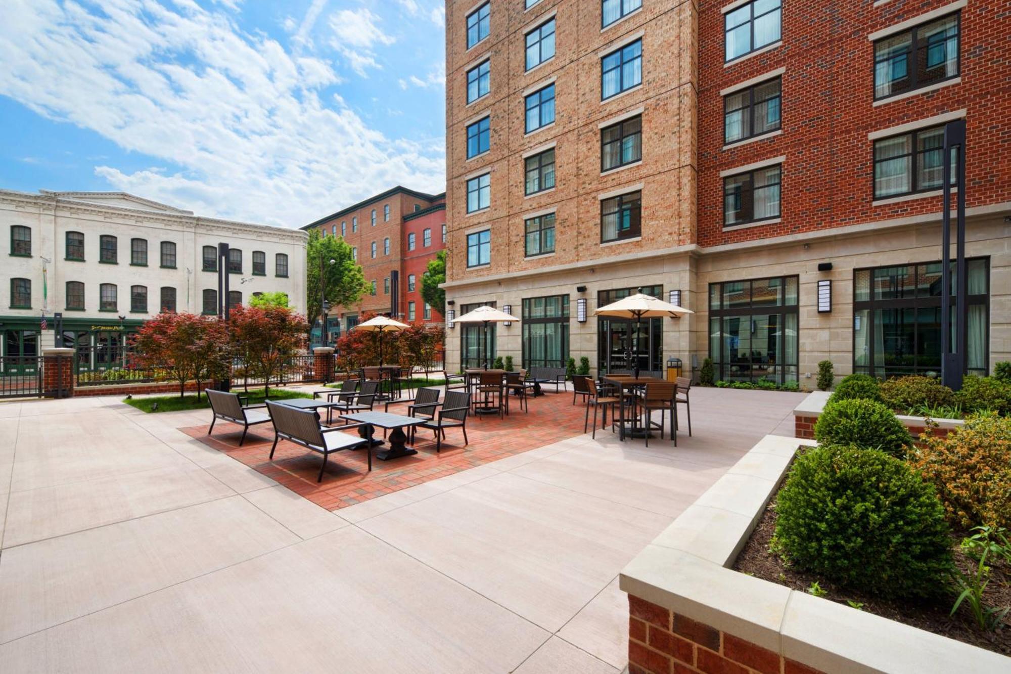 Residence Inn By Marriott Richmond Downtown Екстер'єр фото