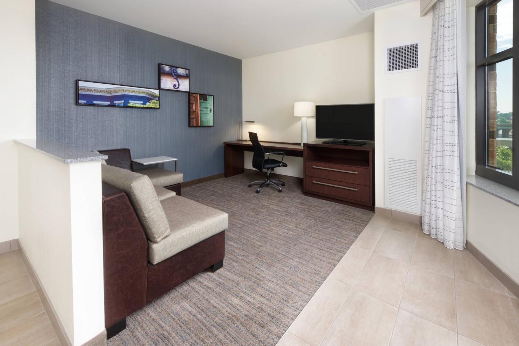 Residence Inn By Marriott Richmond Downtown Екстер'єр фото