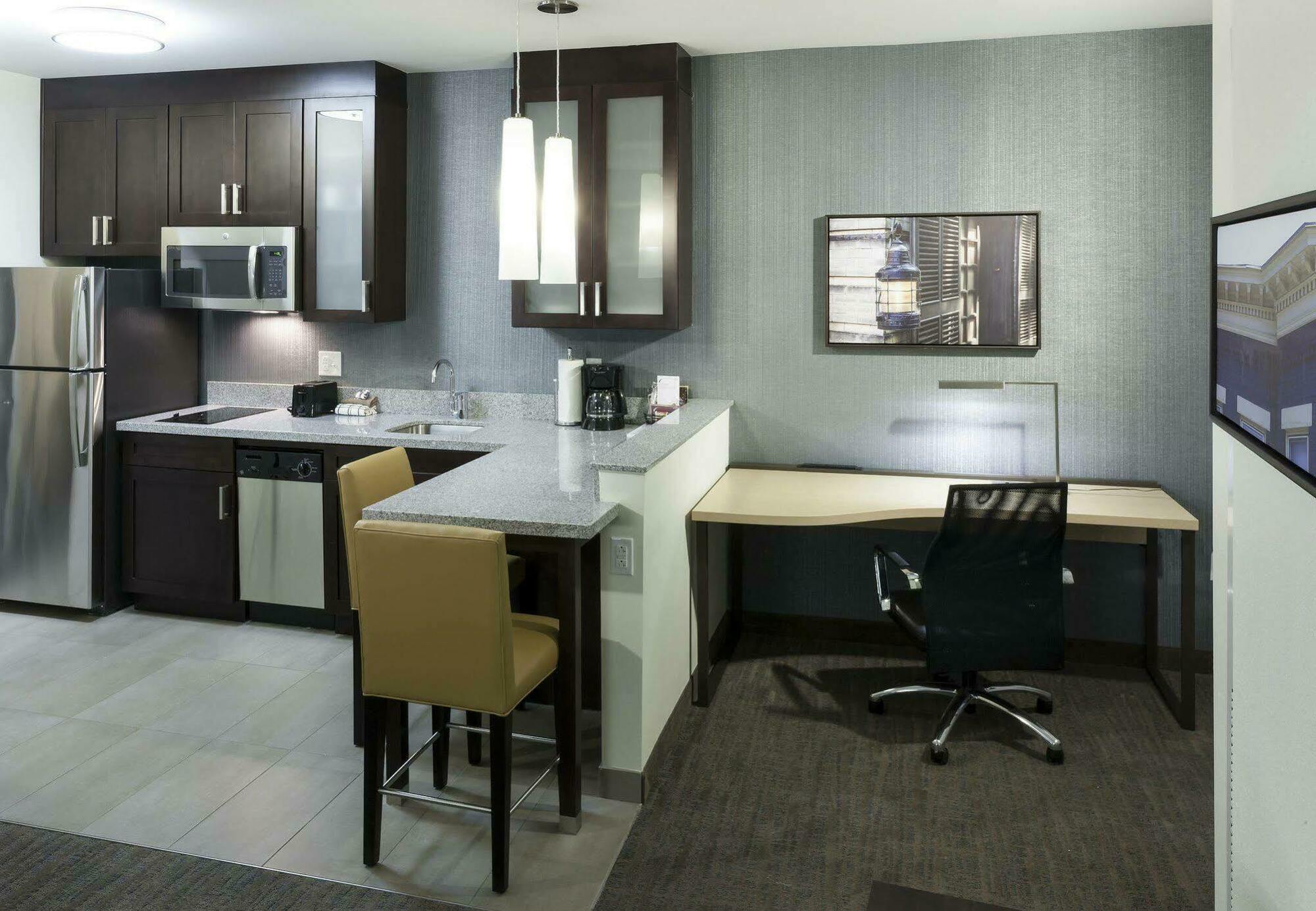 Residence Inn By Marriott Richmond Downtown Екстер'єр фото